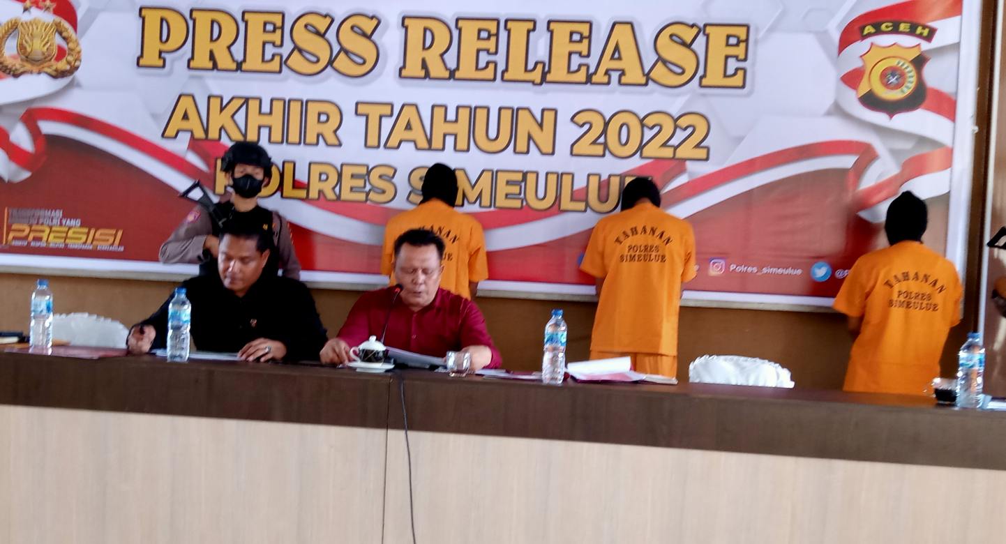 Polres Simeulue Gelar Press Riliase, Terkait Kasus Yang Menonjol Dalam Tahun 2022 1 IMG 20221228 114220 compress26