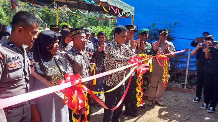 Resmikan Rumah Warga Yang Dibedah Polres Simeulue, Ini Kata Pj Bupati 1 FB IMG 1673319549403
