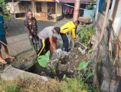 Respon Keluhan Masyarakat, Polisi Bergotong Royong Ditahun Baru
