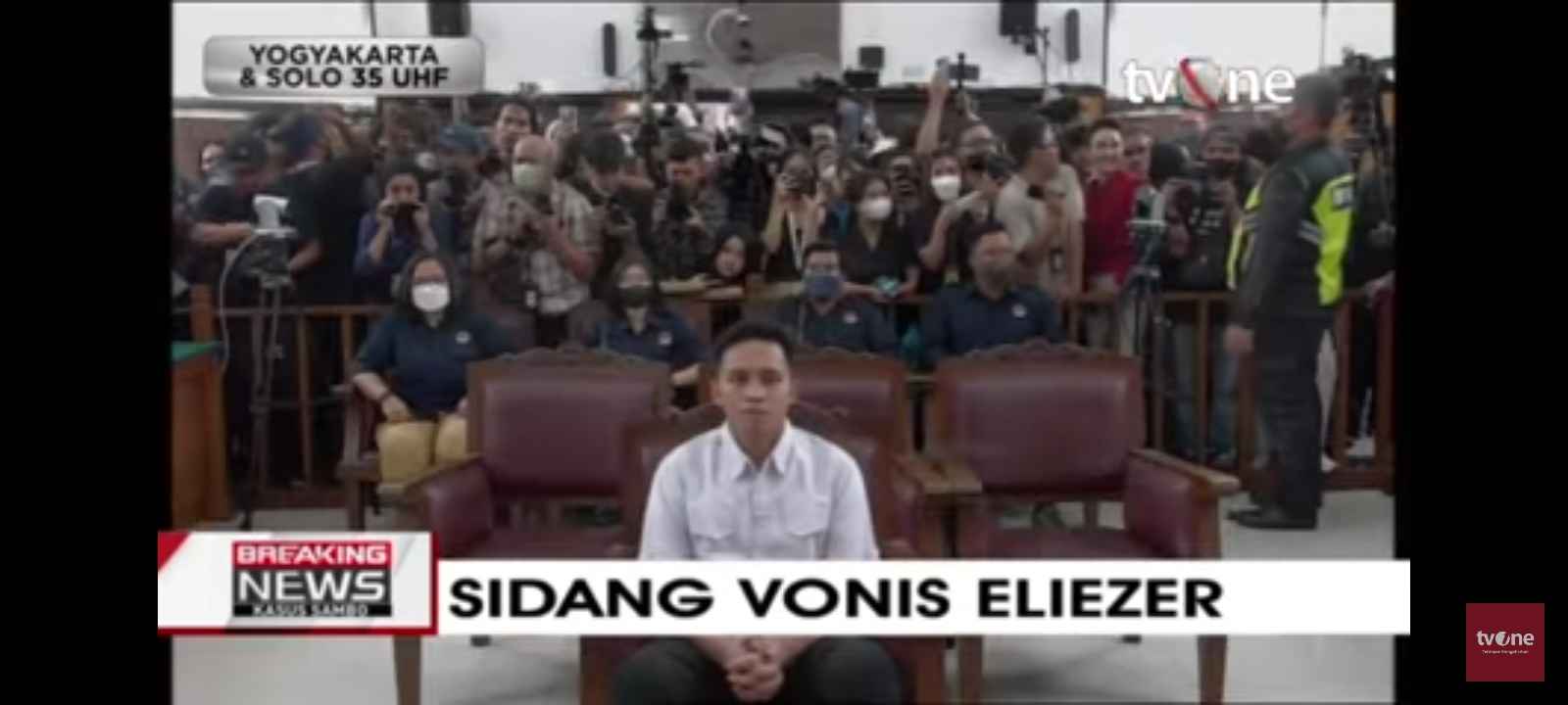 Majelis Hakim Vonis Richard Eliezer 1,6 Tahun Penjara 1 Sidang Eliezer 11zon