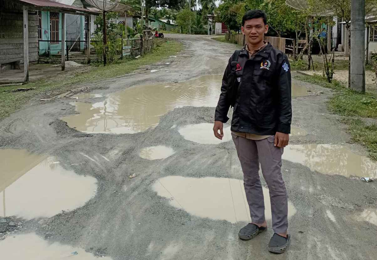 Ketua Ikatan Pemuda Pelajar Dan Mahasiswa Teupah Selatan IPPEMTEPSEL Aceh Barat Satria alhadi