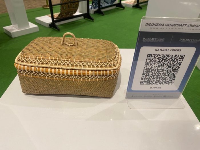 a166a002 01ce 4df2 bc99 8412a2b7c8741