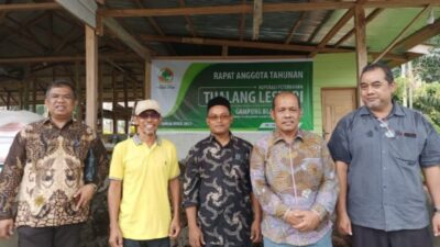 Kadiskop UKM Aceh Berikan Apresiasi Kepada Koperasi Peternakan Tualang Lestari