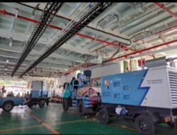 Pj Bupati Simeulue Saksikan Kadatangan Mesin Genset dan Teknisi