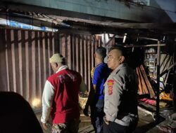 Ditinggal Mudik, Satu Unit Toko di Lhokseumawe Ludes Terbakar