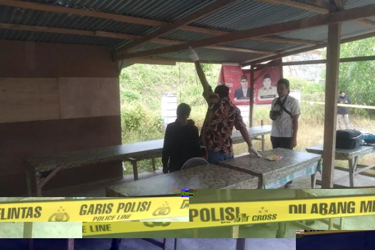 pria tewas tergantung