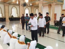 Pj Bupati Simeulue, Peusejuk 27 Orang Calon Jemaah Haji di Masjid Agung Tgk Khalilullah