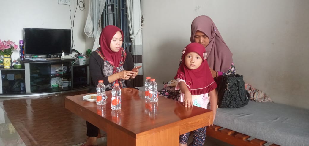 warga setempat yang tinggal dekat industri porang