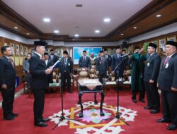 Penjabat Gubernur Lantik Dua Direksi Bank Aceh Syariah