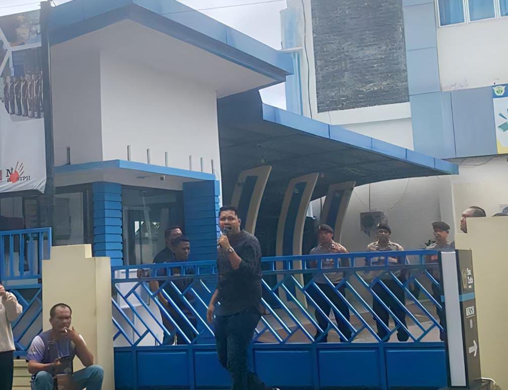 Koordinator AESM Minta PN Langsa Berpihak Pada Rakyat 1 aesm