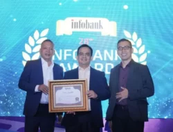 Bank Aceh Syariah Terima Penghargaan Infobank Award 2023