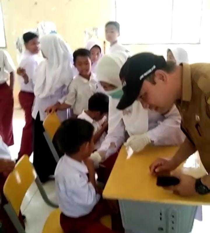 Peserta didik Satap Pulau Teupah Terima Imunisasi Program BIAS Kemenkes 1 IMG 20230829 WA0050