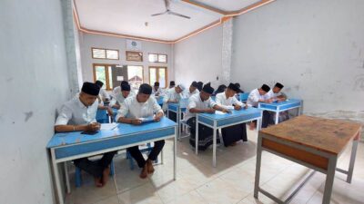 Mahasiswa Sekolah Tinggi Ilmu Syariah Nahdlatul Ulama (STIS-NU) Aceh.