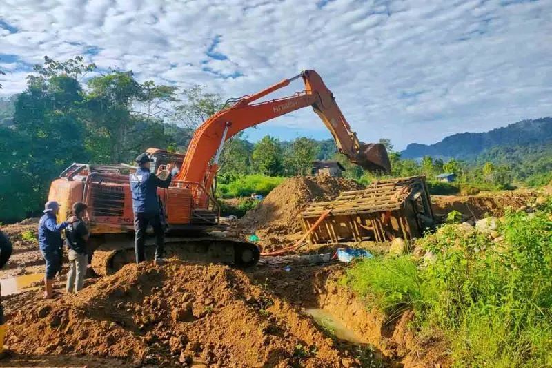 Polisi Ringkus Empat Tersangka Tambang Emas Ilegal di Pidie 1 empat
