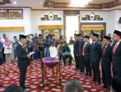 Lantik Komisioner KIP Aceh, Ini Pesan Penjabat Gubernur