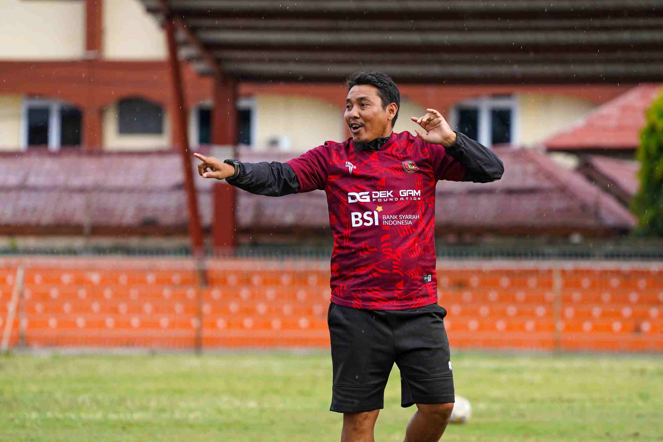 pelatih-persiraja-achmad-zulkifli