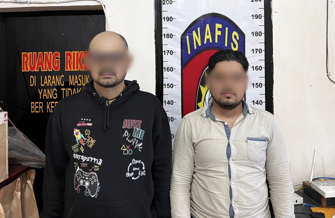 pelaku-pengendali-akun-facebook-bodong