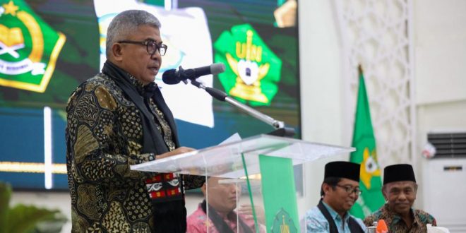 sekda-aceh-bustami-hamzah