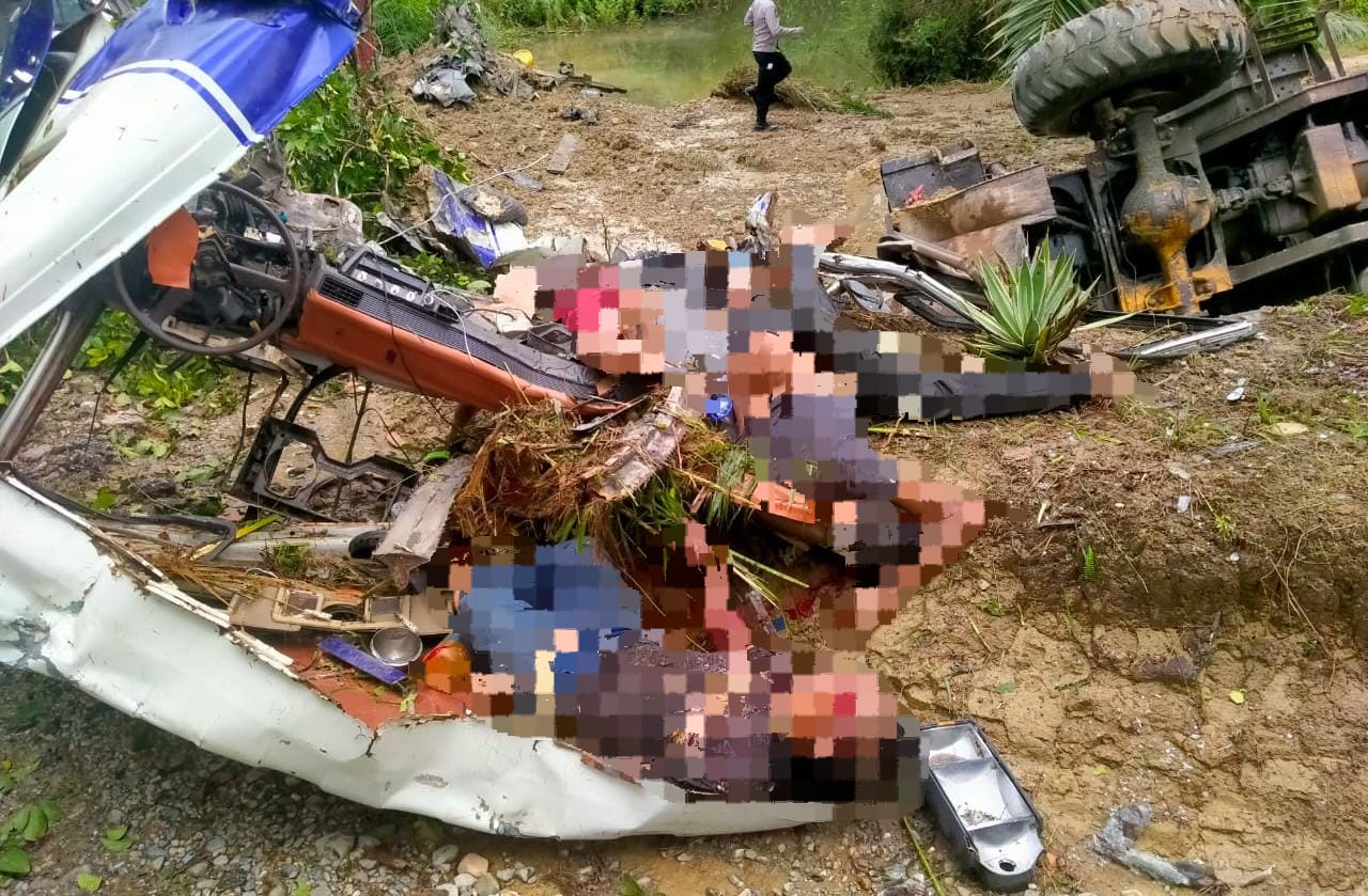 tiga-orang-tewas-akibat-kecelakaan-maut-di-aceh-singkil