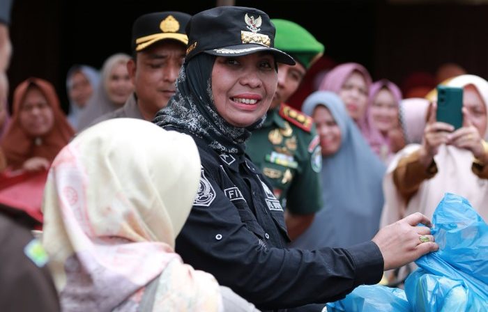 Penjabat Bupati Fitriany Farhas, AP, S,Sos., M.Si