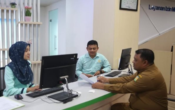 Sulaimi kunjungi Mall Pelayanan Publik Lambaro