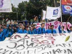 KSP Yohanes Terima Dokumen Kajian 9 Tahun Jokowi Pimpin Indonesia