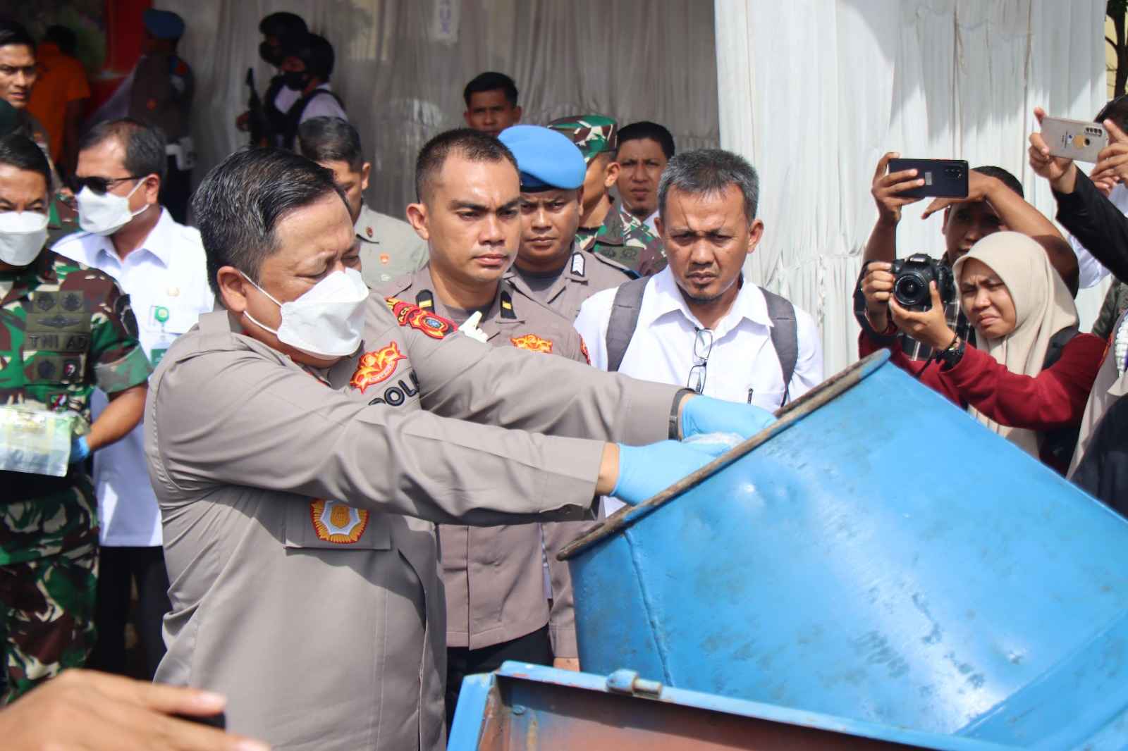 112 KG Narkotika Jenis Sabu Dimusnahkan, Kapolda Aceh: Jika Perlu Pelaku Dihukum Mati 1 kapolda-aceh-pemusnahan-narkotika