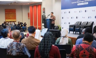 Nezar Patria Ajak Masyarakat Waspadai Disinformasi di Sosmed Yang Bermuatan Politik 1 Nezar Patria Ajak Masyarakat Waspadai Disinformasi di Sosmed Yang Bermuatan Politik