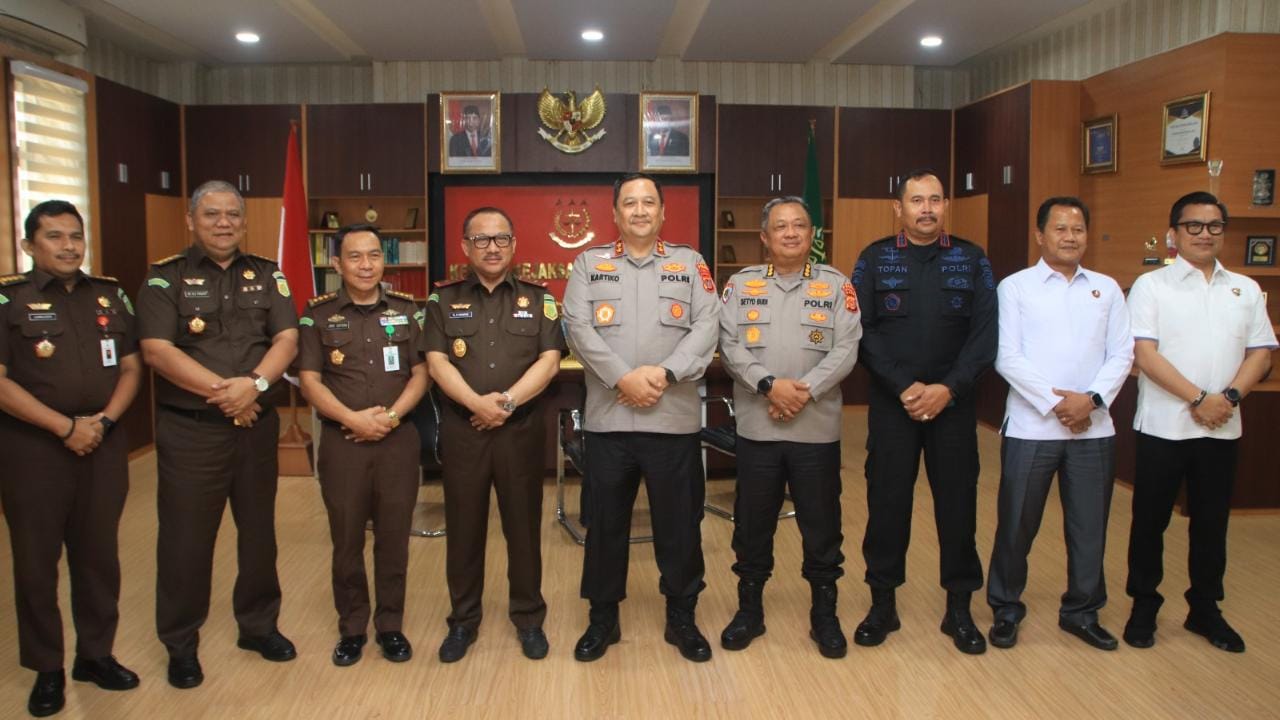 polda-aceh-sambangi-kajati-aceh