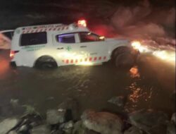Gagal Naik Tanjakan, Ambulans Bawa Pasien Hamil Terjun ke Sungai di Pidie