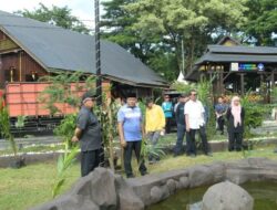 Sekda Aceh dan ASN Gotong Royong Bersihkan Lokasi PKA