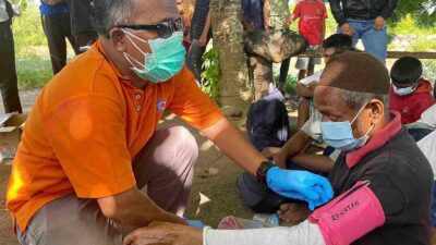 pemeriksaan-imigran-rohingya