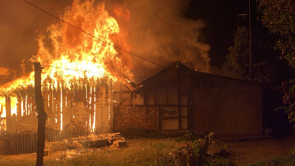 tujuh-rumah-terbakar-di-langsa