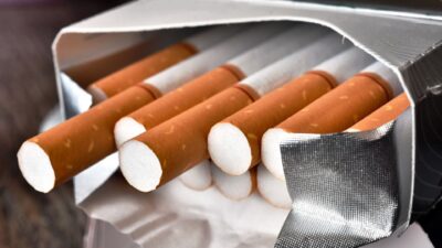 Mulai Januari 2024, Cukai Rokok Naik 10 Persen