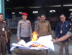 Ratusan Surat Suara Rusak Dimusnahkan di Lhokseumawe
