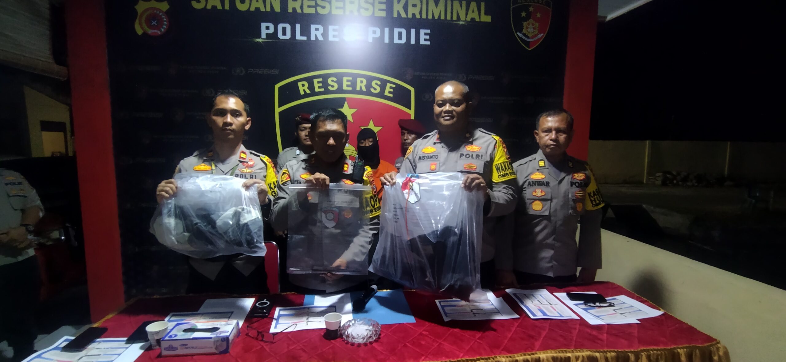 Polisi Bekuk Pembunuh Pria Pidie di Tengah Sawah 1 pembunuhan-di-pidie