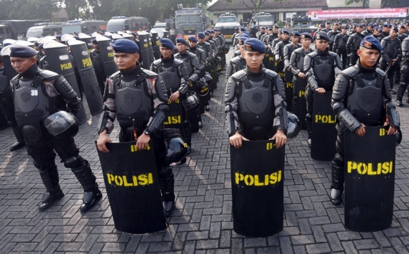20241207 194 ribu personel polisi siap amankan proses pencetakan surat suara pemilu uiuvalvyz3