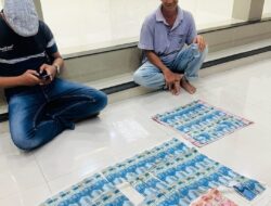 Warga Aceh Besar Dihebohkan Penemuan Sekantong Uang di Jalan