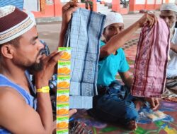 YSI Salurkan Bantuan Kemanusian Untuk Imigran Rohingya di Aceh Selatan