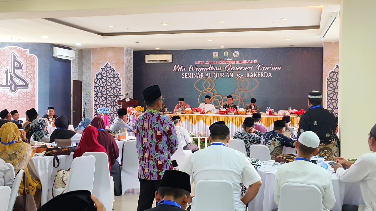 170 Peserta MTQ Aceh Ikuti Seminar Al-Qur'an di Simeulue 1 seminar-alquran