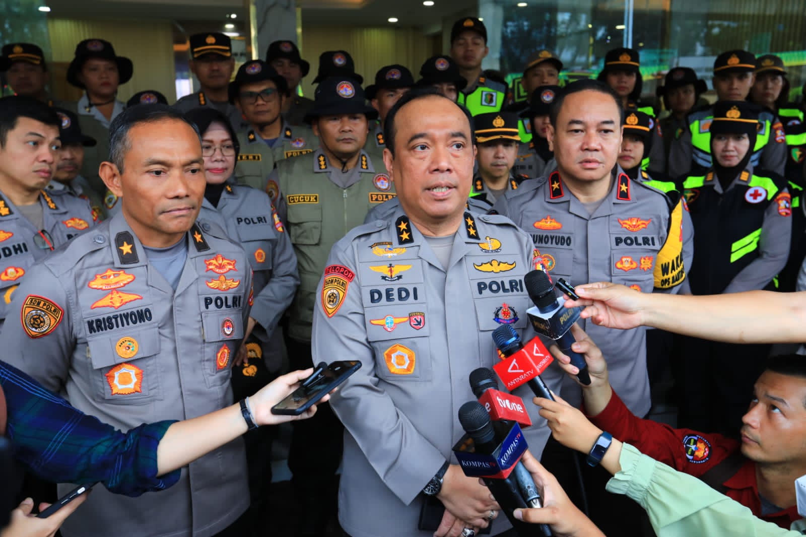 Bantu Korban Banjir Demak, Polri Kirim Tim Kemanusiaan 1 IMG 20240322 WA0005