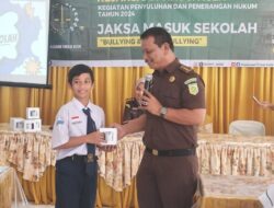 Jaksa Masuk Sekolah Kejati Aceh Sosialisasi Hukum dan Penekanan Perilaku Bully dan Cyber Bullying di SMP 3 Banda Aceh