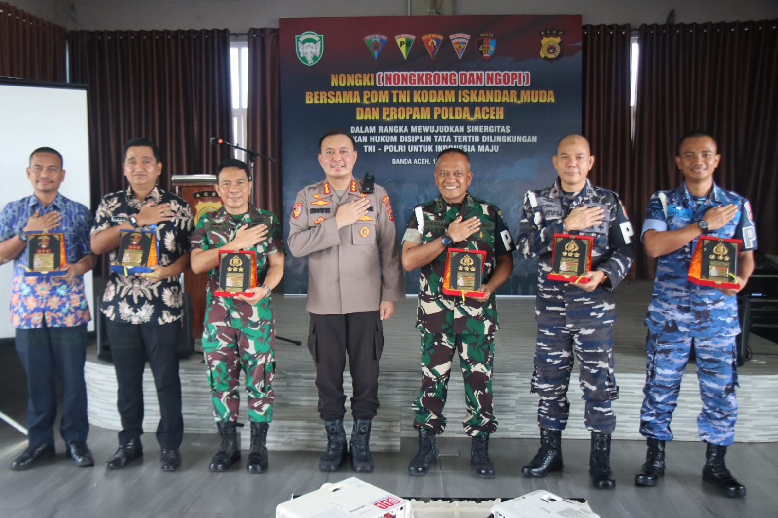 Bidpropam Polda Aceh dan POM TNI Kodam IM Ngopi Bersama 1 IMG 20240517 WA0014