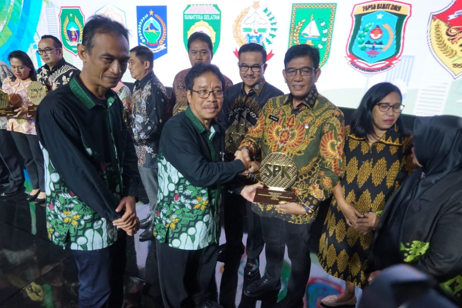 Pemerintah Aceh Raih Penghargaan Tata Kelola SPK 2024 1 IMG 20241120 WA0113