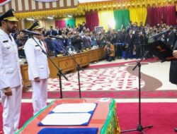 Mualem-Dek Fadh Resmi Dilantik Jadi Gubernur dan Wakil Gubernur Aceh