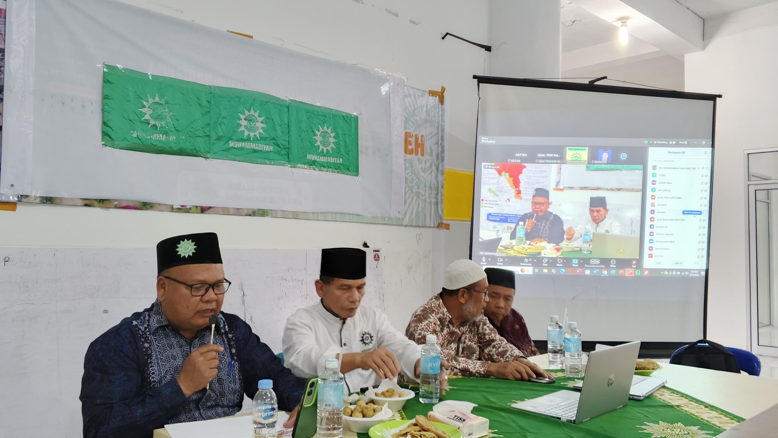 Pimpinan Wilayah Muhammadiyah Aceh saat sesi pengajian di Gedung Dakwah Muhammadiyah, Merduati, Kota Banda Aceh, Minggu sore (15/2/2026). Foto: ist
