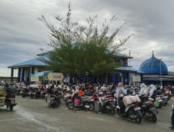 Arus Penyeberangan di Pelabuhan Kolok Sinabang Meningkat Pasca Lebaran, Penumpang Mulai Antre Sejak Subuh