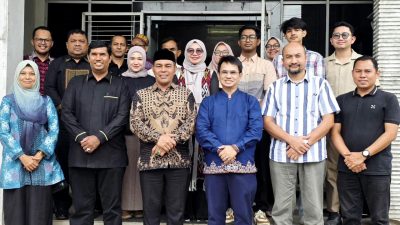 Rombongan "AMANAH" bersama Bupati Aceh Besar di Gedung Dekranasda, Aceh Besar, Kamis (9/4/2026). Foto: (Ist)