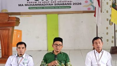 Semarak FORTASI 2026, MA Muhammadiyah Sinabang Sambut Siswa Baru Lewat Pawai Meriah 8 Pembukaan (FORTASI) MA Muhammadiyah Sinabang Tahun 2026 oleh Ketua PDM Simeulue, Fauzan, S.Ag., M.H., Senin (13/7/2026). Dok. For Situasi.co.id