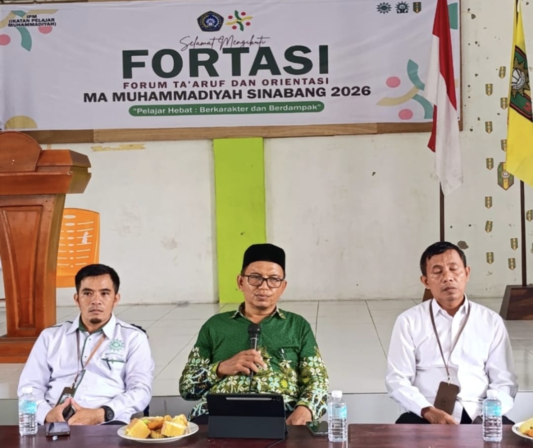 Pembukaan (FORTASI) MA Muhammadiyah Sinabang Tahun 2026 oleh Ketua PDM Simeulue, Fauzan, S.Ag., M.H., Senin (13/7/2026). Dok. For Situasi.co.id